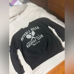 No boundaries graphic crewneck